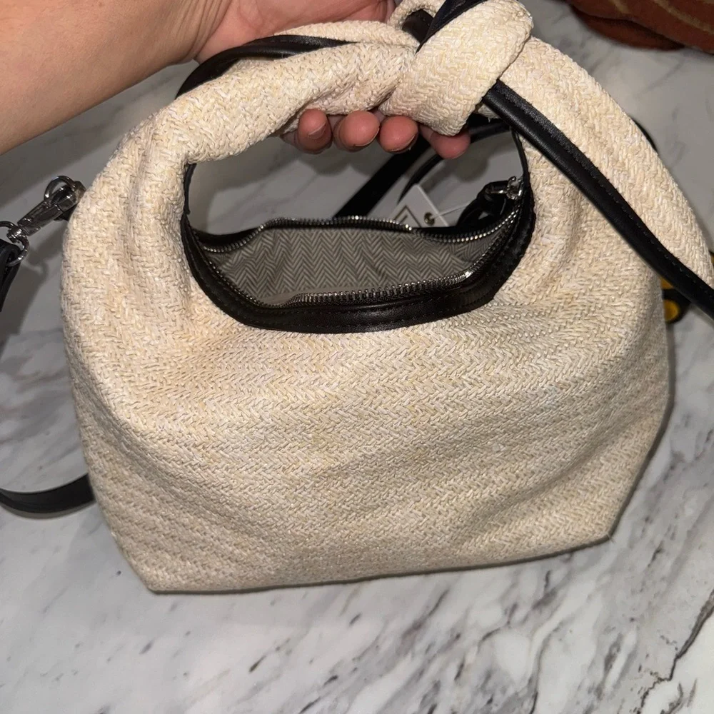 NWT Urban Expressions Beige and Black Crossbody Bag - Picture 7 of 15